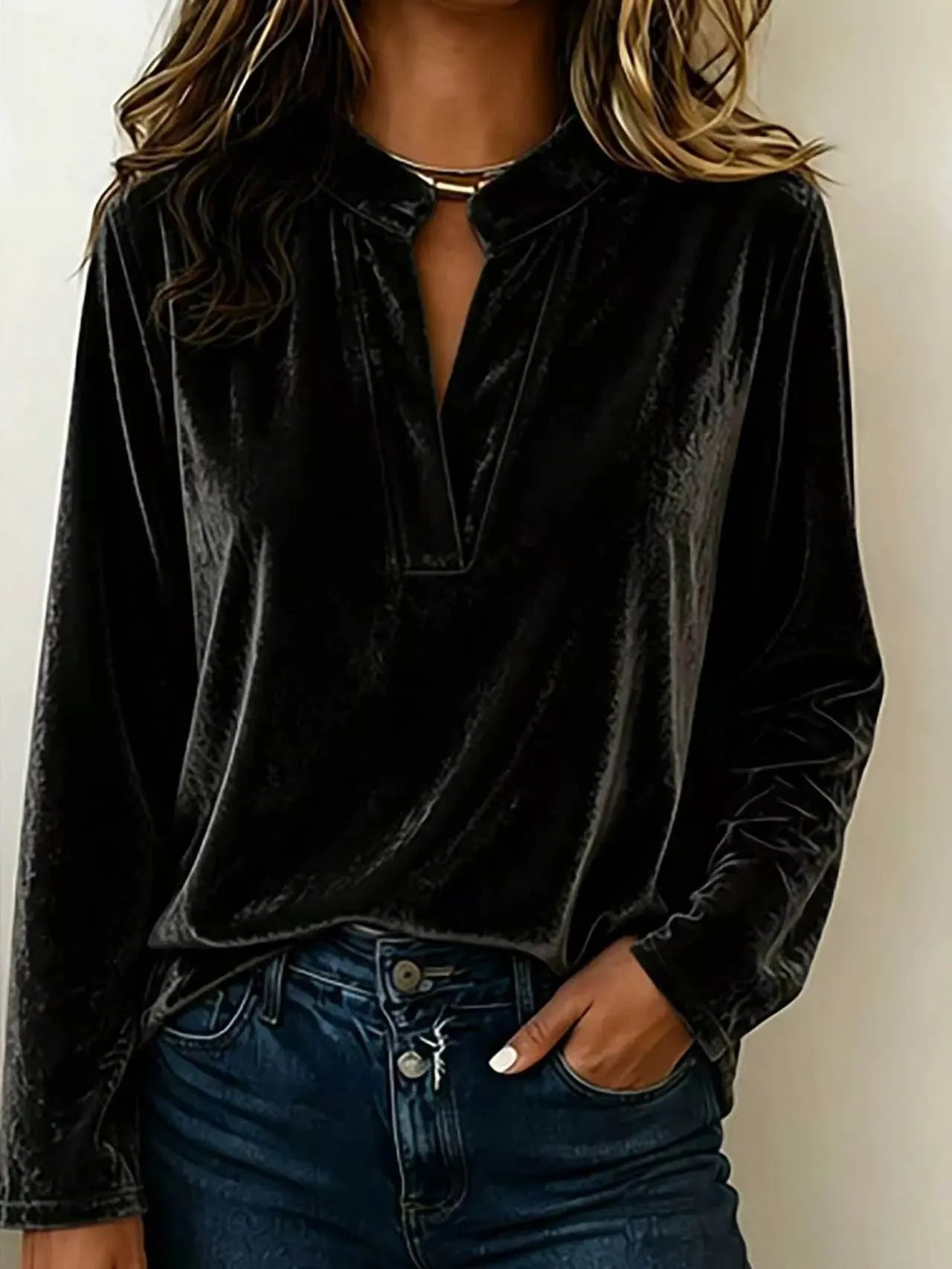 Women's Velvet V-Neck Button-Front Long Sleeve Top